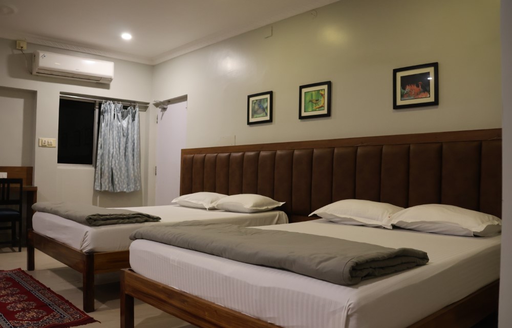 Hotel Raghunandan Residency Room Section 3